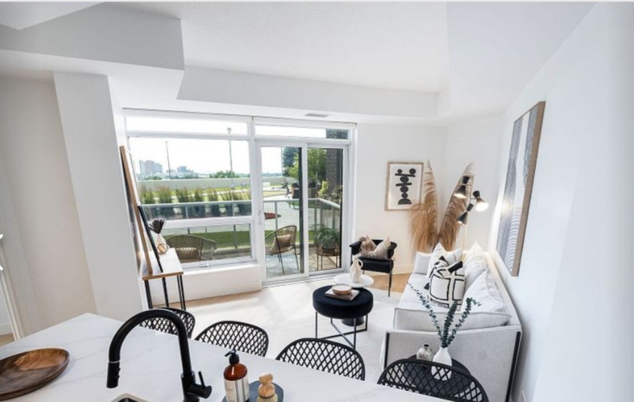 Interior painting Toronto condo — SGH Painting